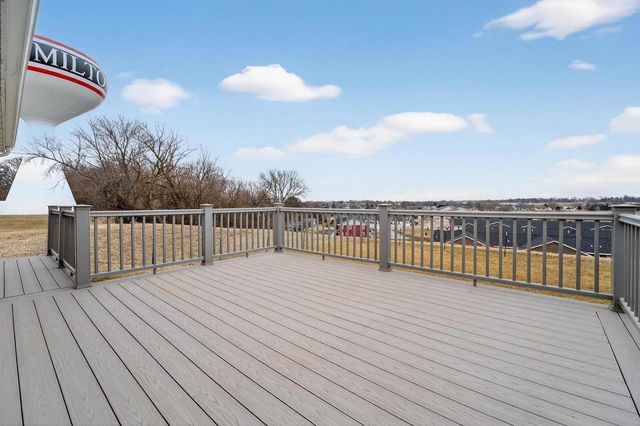 281 E Gailen Lane, Milton, WI 53563