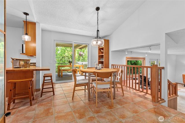 1536 Glen Cove Lane, Bellingham, WA 98229