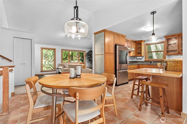 1536 Glen Cove Lane, Bellingham, WA 98229