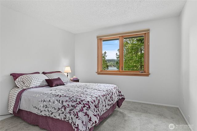 1536 Glen Cove Lane, Bellingham, WA 98229