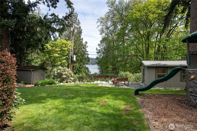 1536 Glen Cove Lane, Bellingham, WA 98229