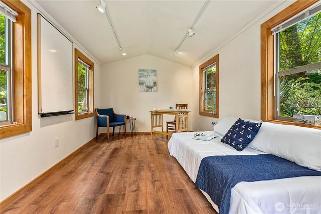 1536 Glen Cove Lane, Bellingham, WA 98229
