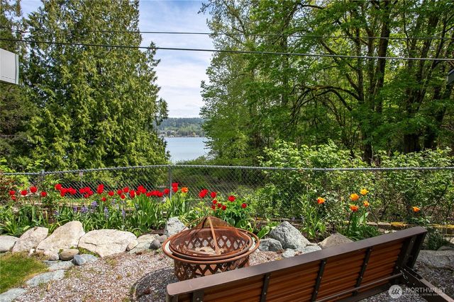 1536 Glen Cove Lane, Bellingham, WA 98229