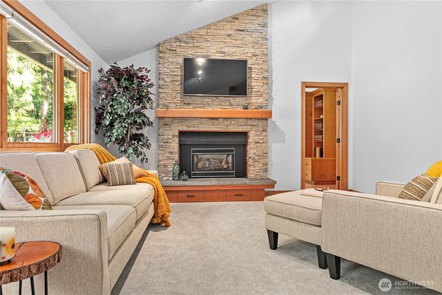 1536 Glen Cove Lane, Bellingham, WA 98229