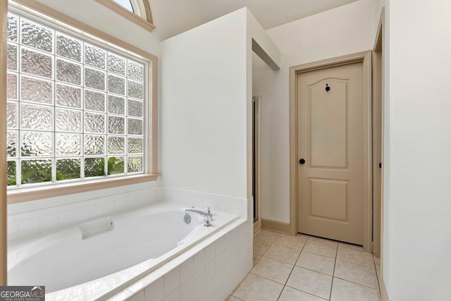 311 Ivy Vale Court, Tyrone, GA 30290