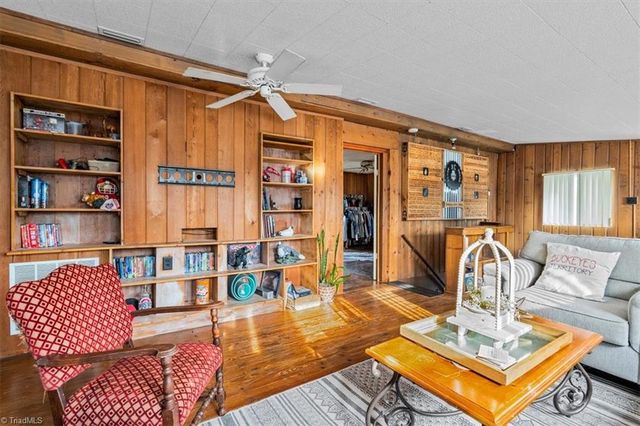 419 S Main Street, Kernersville, NC 27284