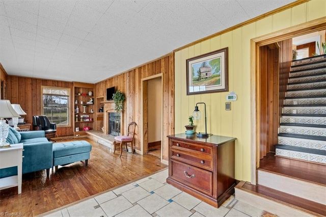 419 S Main Street, Kernersville, NC 27284