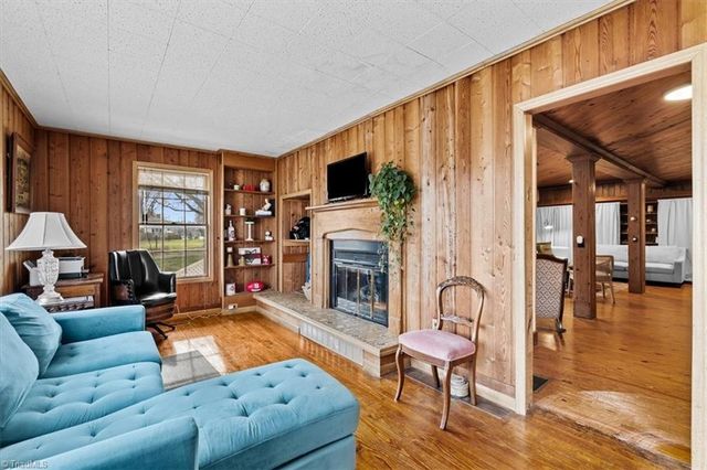 419 S Main Street, Kernersville, NC 27284