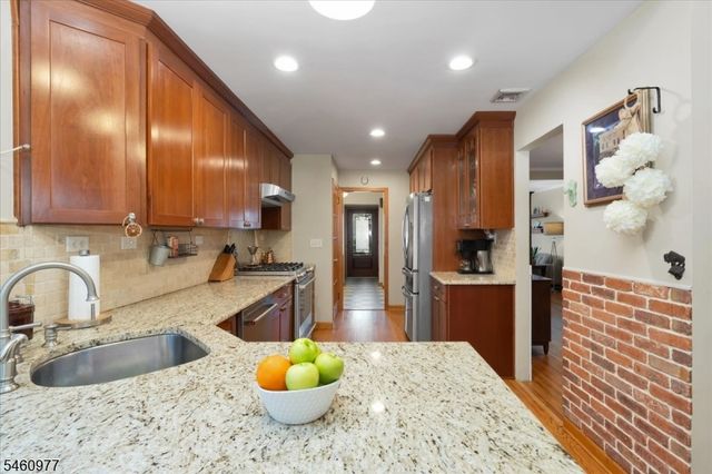 40 2nd Ave, Garwood Boro, NJ 07027