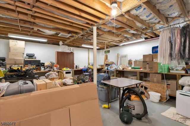 40 2nd Ave, Garwood Boro, NJ 07027