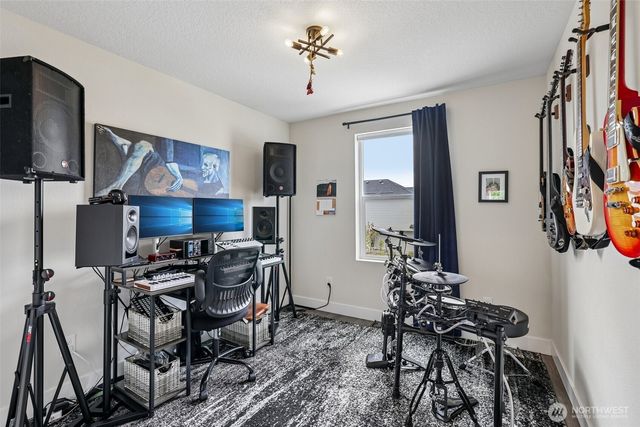 922 NW 175th Way, Ridgefield, WA 98642