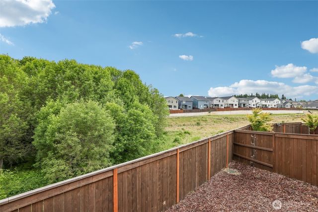 922 NW 175th Way, Ridgefield, WA 98642