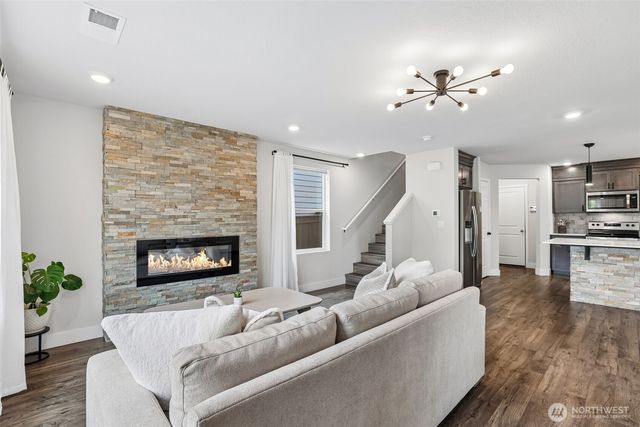 922 NW 175th Way, Ridgefield, WA 98642