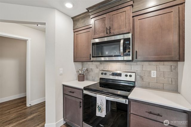922 NW 175th Way, Ridgefield, WA 98642