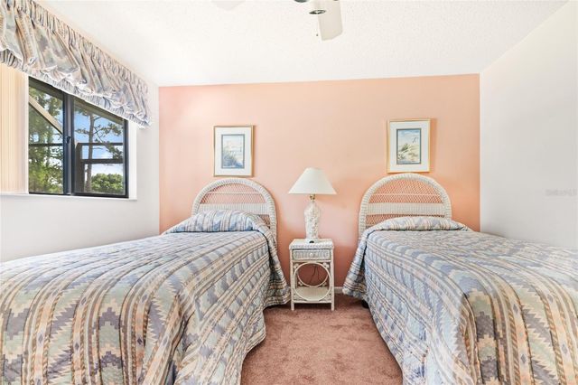 21 WEDGEWOOD LANE, Palm Coast, FL 32164