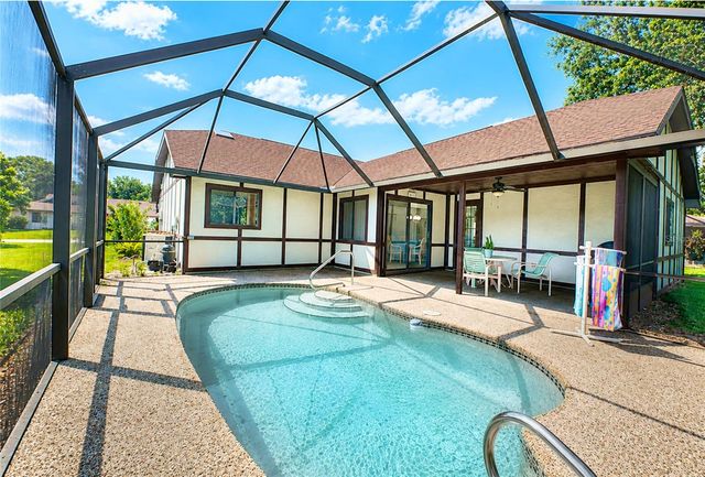 21 WEDGEWOOD LANE, Palm Coast, FL 32164
