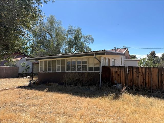 7844 Hopi Trail, Yucca Valley, CA 92284