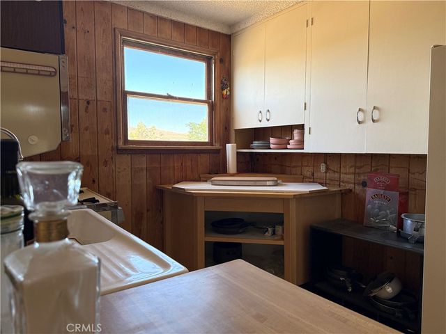 7844 Hopi Trail, Yucca Valley, CA 92284