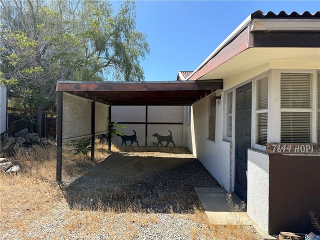 7844 Hopi Trail, Yucca Valley, CA 92284