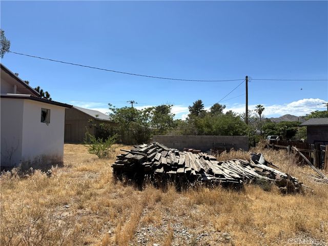 7844 Hopi Trail, Yucca Valley, CA 92284