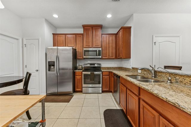 2129 LENNOX DALE LANE, Brandon, FL 33510