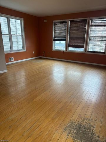 108 S Park, Elizabeth City, NJ 07206