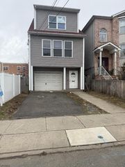 108 S Park, Elizabeth City, NJ 07206