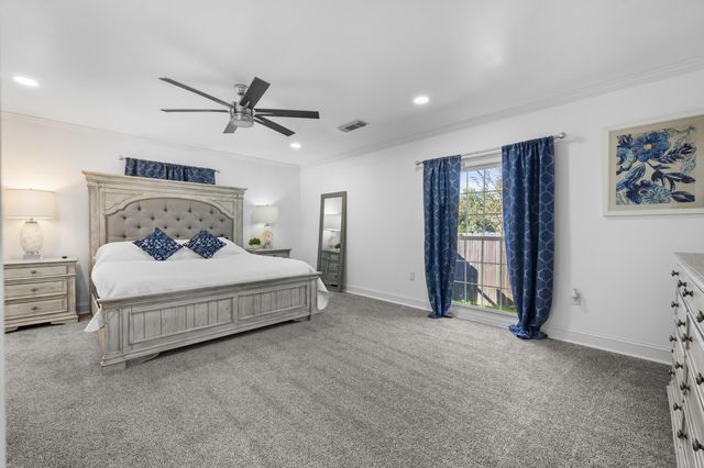 707 S Texas St, Deridder, LA 70634