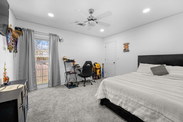 707 S Texas St, Deridder, LA 70634