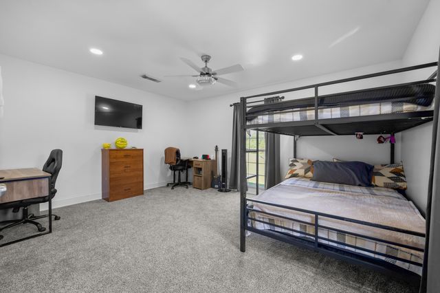 707 S Texas St, Deridder, LA 70634