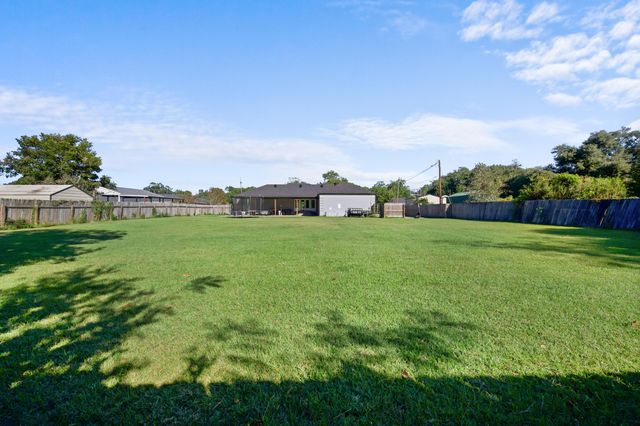 707 S Texas St, Deridder, LA 70634