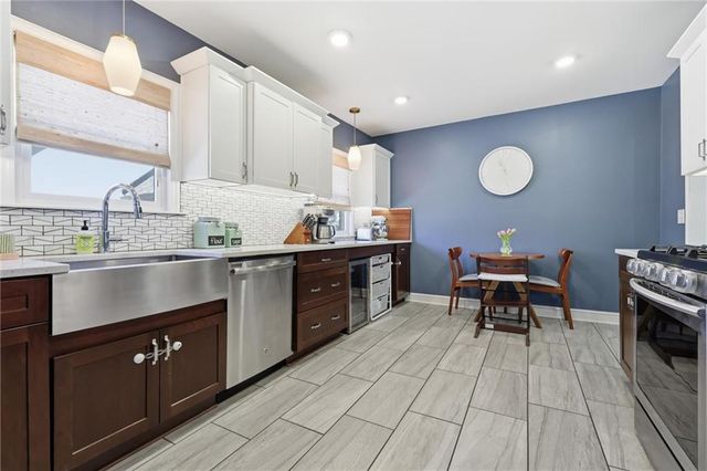 235 E 74th Street, Kansas City, MO 64114