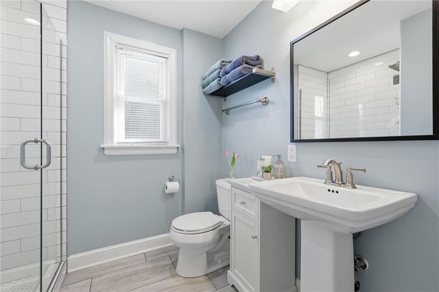 235 E 74th Street, Kansas City, MO 64114