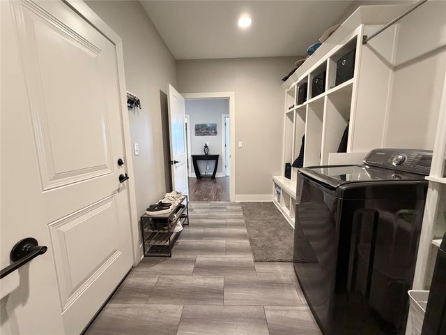 726 E 26th Street N, Newton, IA 50208