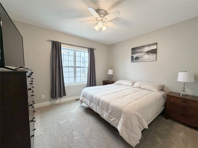 726 E 26th Street N, Newton, IA 50208