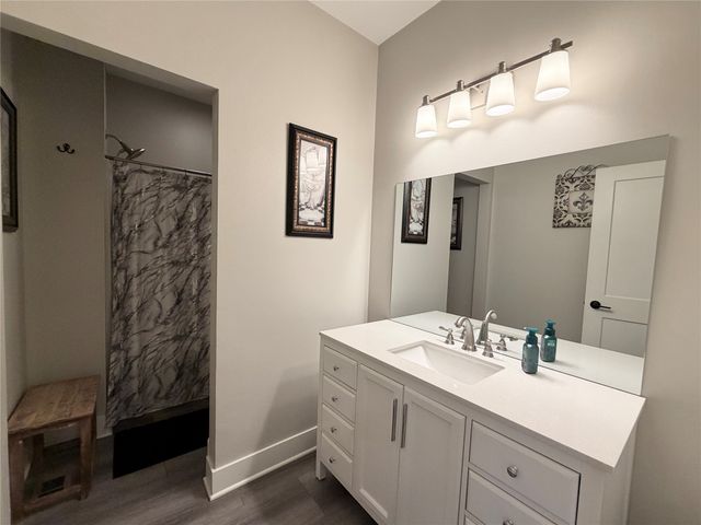 726 E 26th Street N, Newton, IA 50208