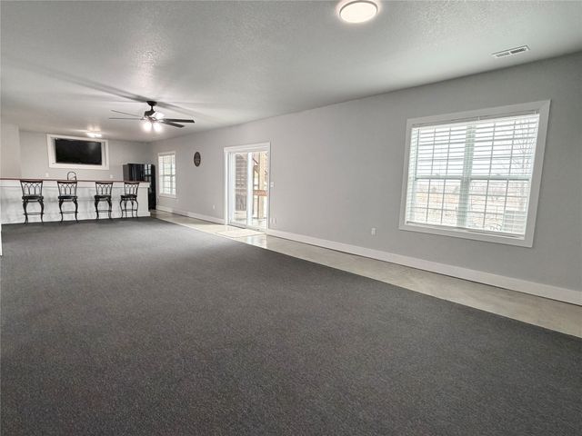 726 E 26th Street N, Newton, IA 50208