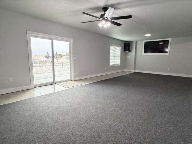 726 E 26th Street N, Newton, IA 50208