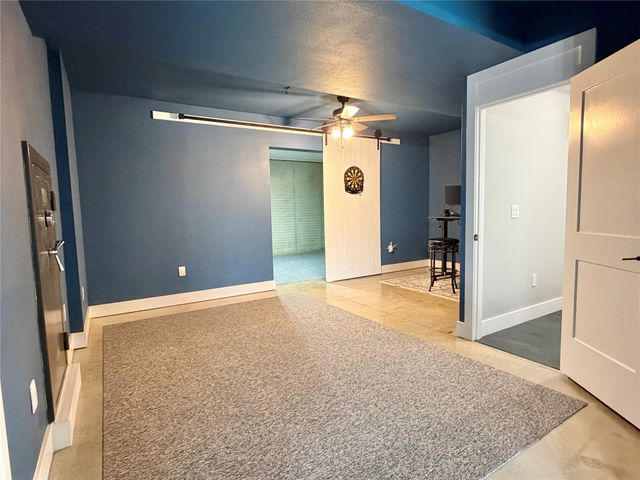 726 E 26th Street N, Newton, IA 50208