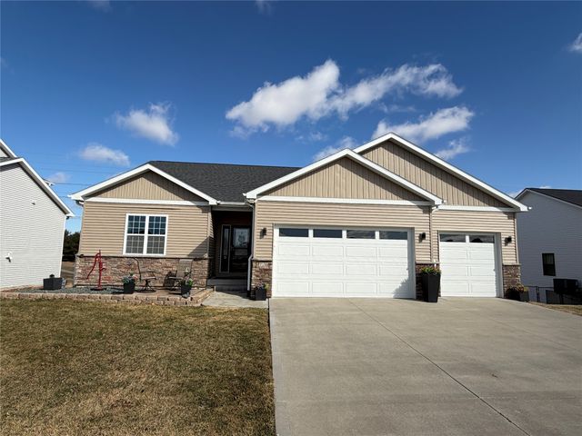 726 E 26th Street N, Newton, IA 50208