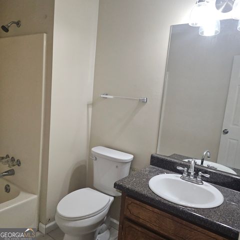 5906 Summerglen Lane, College Park, GA 30349