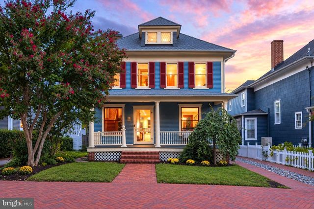 102 DUKE OF GLOUCESTER ST, Annapolis, MD 21401