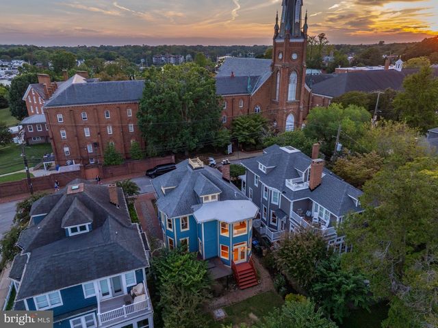 102 DUKE OF GLOUCESTER ST, Annapolis, MD 21401