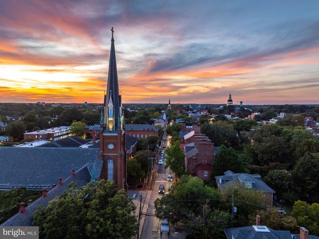 102 DUKE OF GLOUCESTER ST, Annapolis, MD 21401
