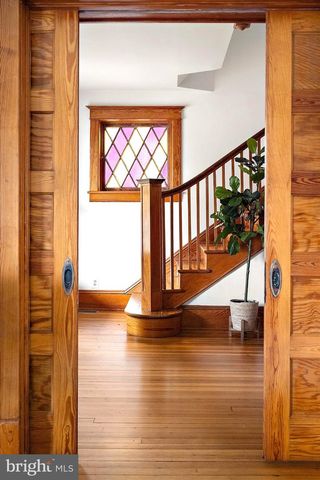 102 DUKE OF GLOUCESTER ST, Annapolis, MD 21401