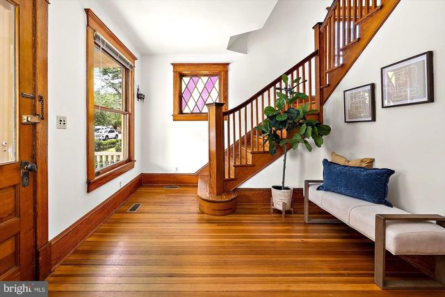 102 DUKE OF GLOUCESTER ST, Annapolis, MD 21401