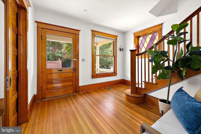 102 DUKE OF GLOUCESTER ST, Annapolis, MD 21401