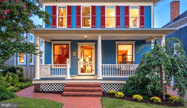102 DUKE OF GLOUCESTER ST, Annapolis, MD 21401