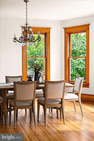102 DUKE OF GLOUCESTER ST, Annapolis, MD 21401
