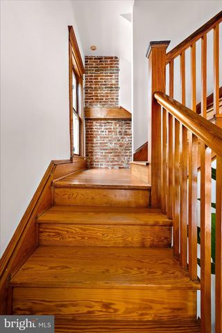 102 DUKE OF GLOUCESTER ST, Annapolis, MD 21401